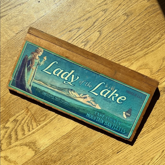 Vintage Fruit Crate Art Label Wood LADY OF THE LAKE Cottagecore Cabin Mountains - Picture 1 of 9